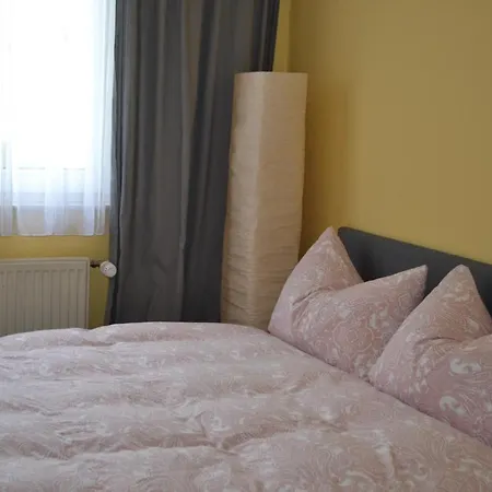 Apartment Ferienwohnung Zentrum, Studio, Apartment, Ruhig Gelegen *