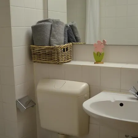Ferienwohnung Zentrum, Studio, Apartment, Ruhig Gelegen *